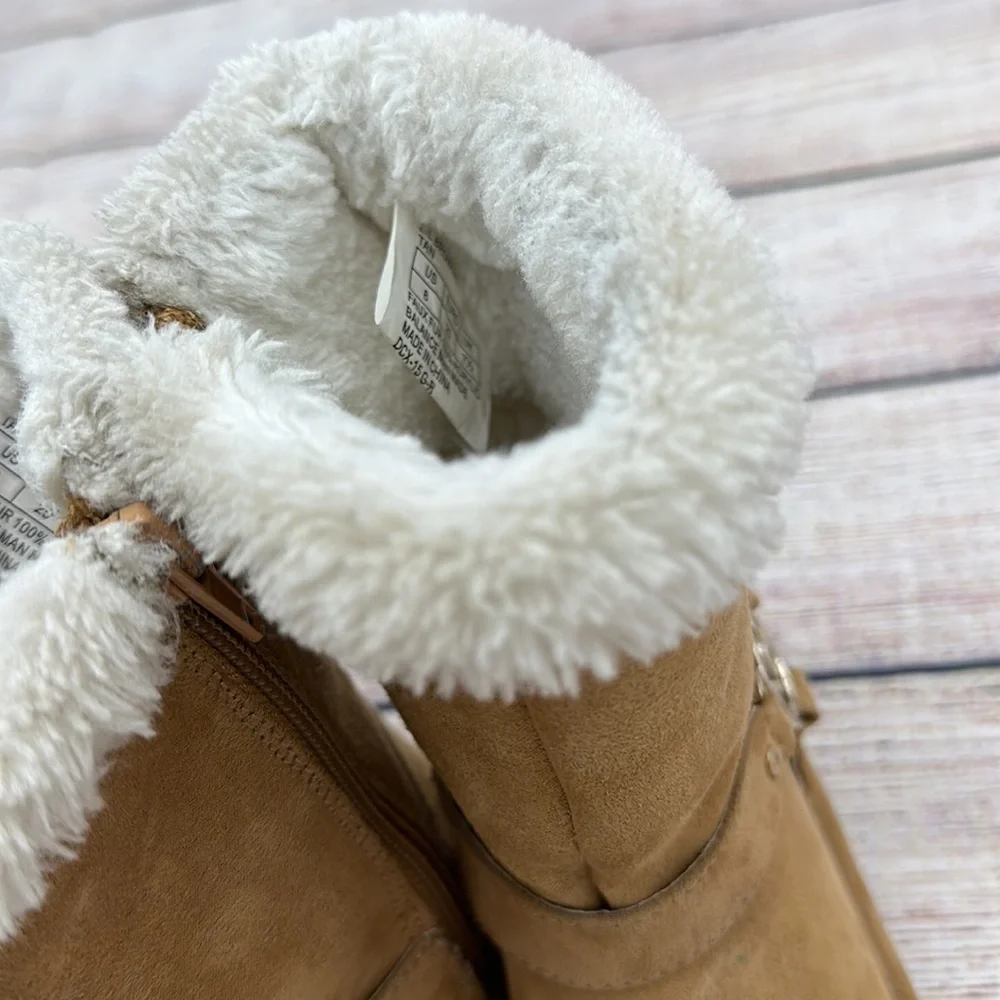 Michael Kors Lil Brownie Tan and Faux Fur Boots Girls Size 8